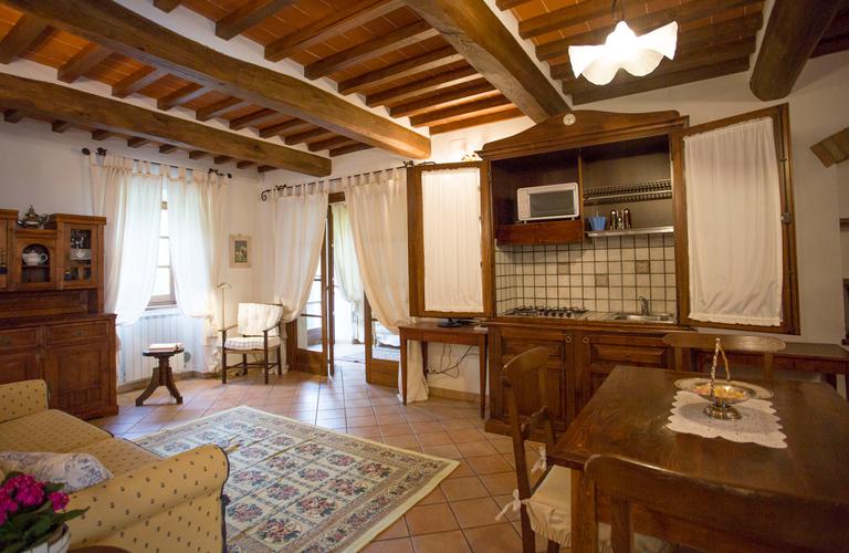 Apartment in agriturismo in Cortona | Feritoie, La Renaia