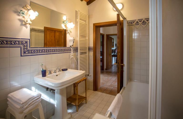 Apartment in agriturismo in Cortona | Feritoie, La Renaia