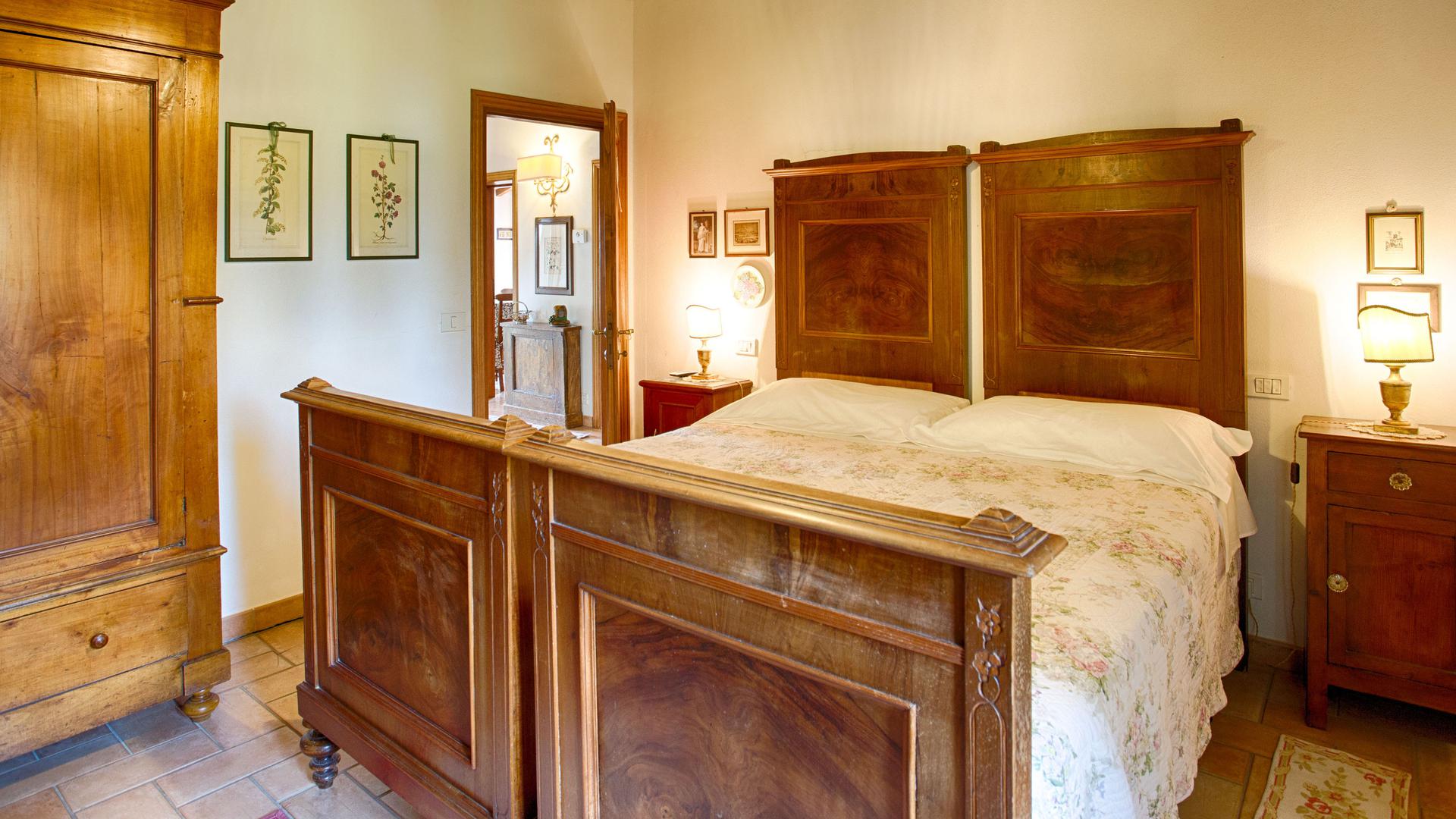 Apartments in Agriturismo with swimming pool in Cortona | Arezzo, Tuscany