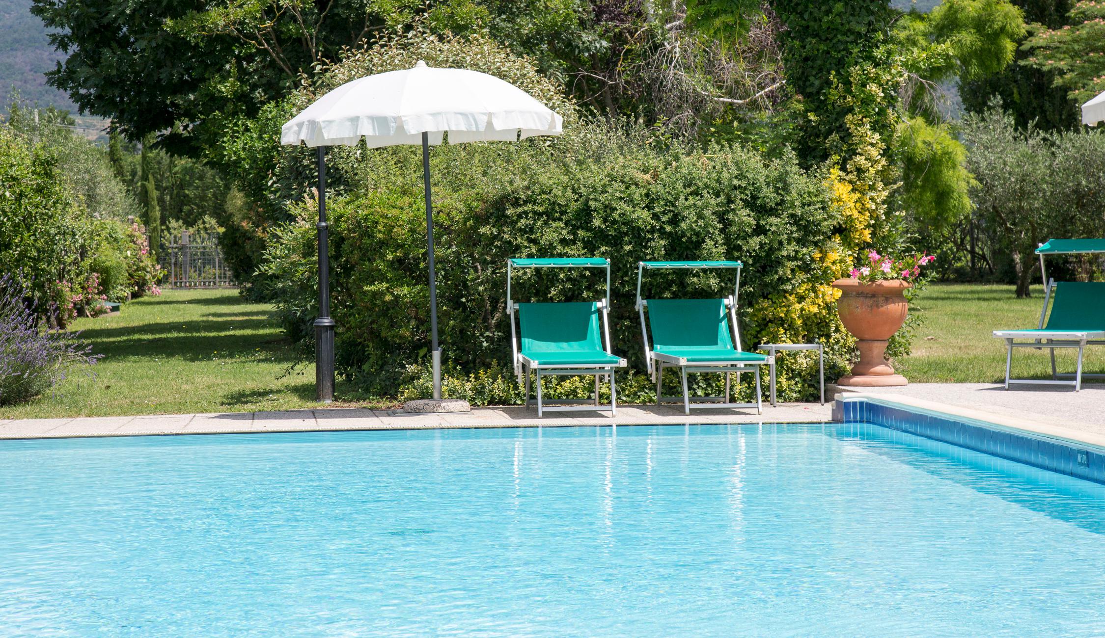 Agriturismo with swimming pool and garden in Cortona
